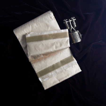 Pure Silk Dhothi Sandal