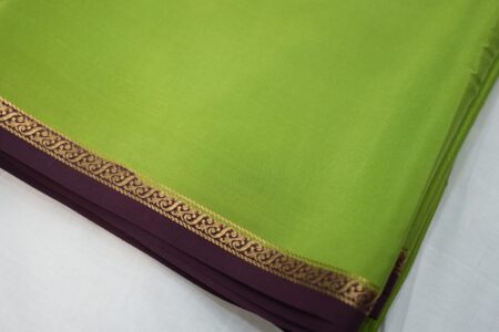 Parrot Green (Wine Border)